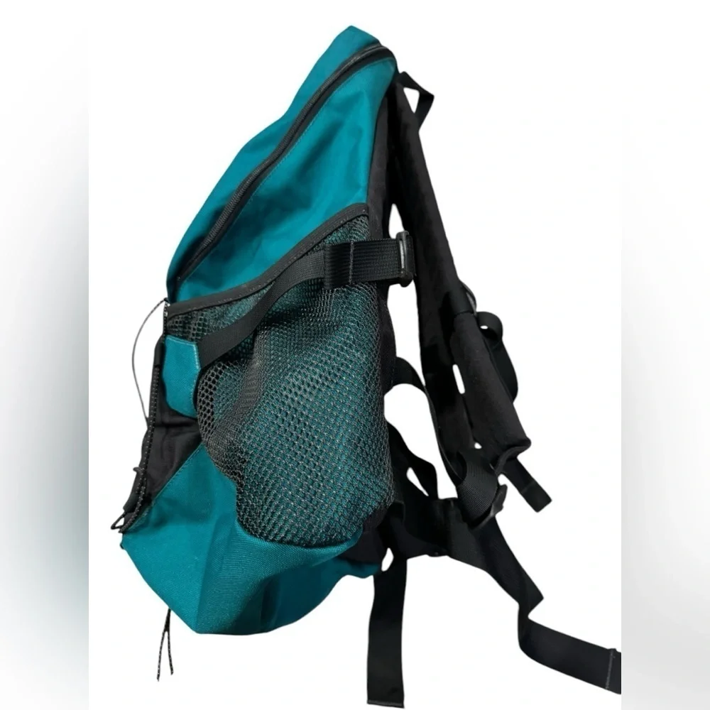 Vintage Alpine Green and Black Backpack Durable Fabric and Adjustable Straps EUC